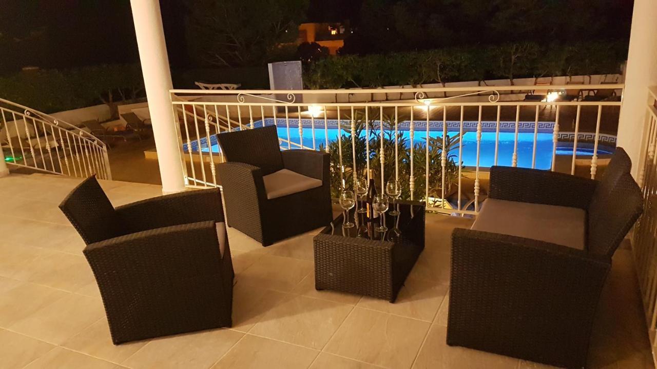 Sunset Villa By Laranjal Rentals Olhos de Agua  Exteriör bild
