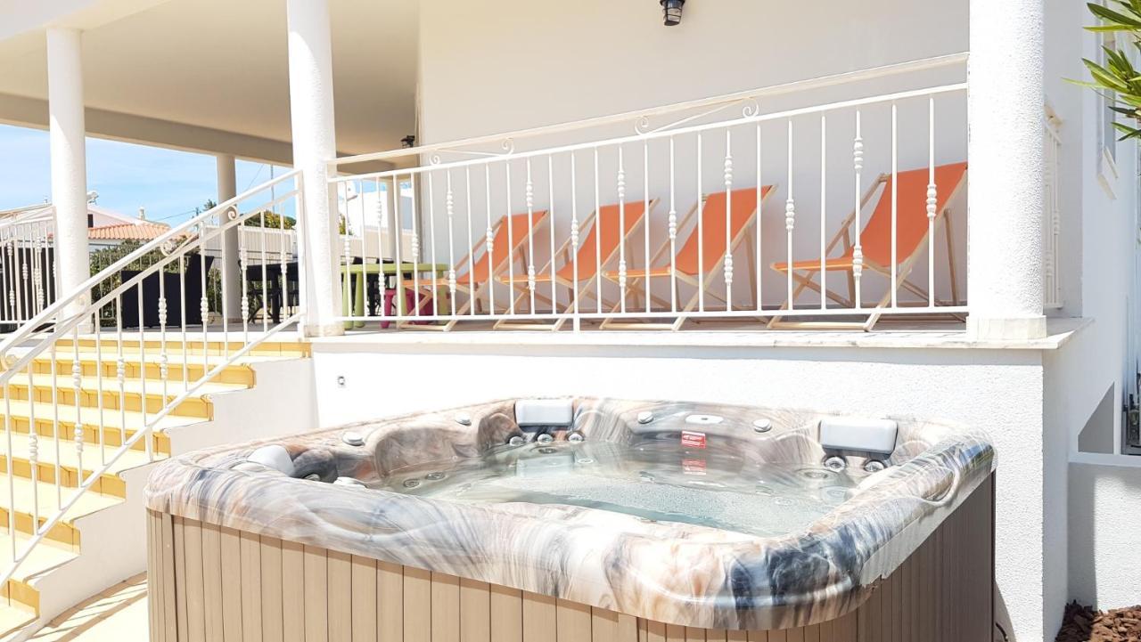 Sunset Villa By Laranjal Rentals Olhos de Agua  Exteriör bild
